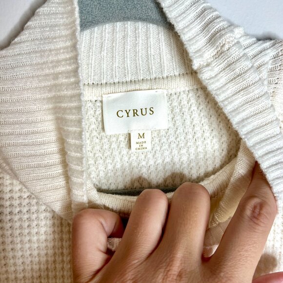 Cyrus Cream Waffle Knit Mock Neck Slouchy Boxy Dolman Sleeve Sweater Soft Sz M - Picture 2 of 4